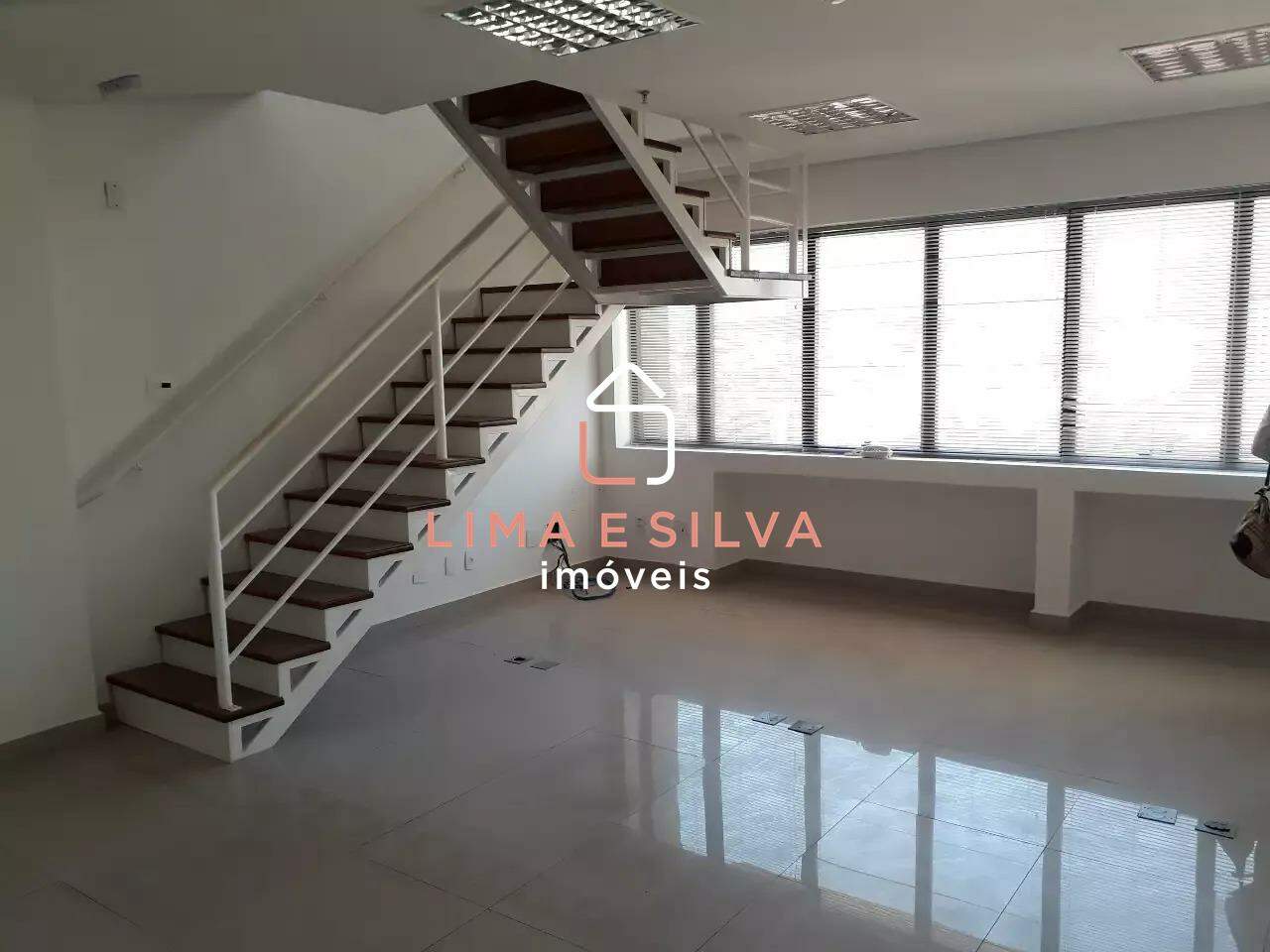 Salão Comercial para aluguel no Centro: 