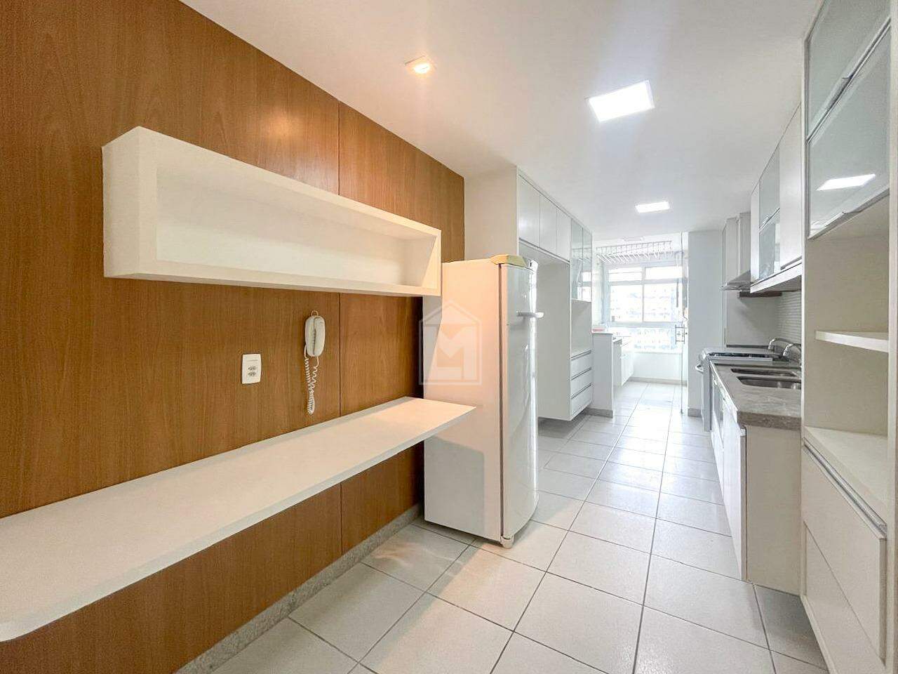 Apartamento para alugar com 4 quartos, 200m² - Foto 23