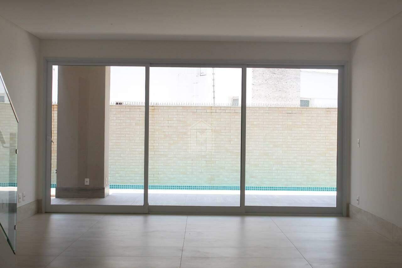 Casa de Condomínio à venda com 6 quartos, 342m² - Foto 4