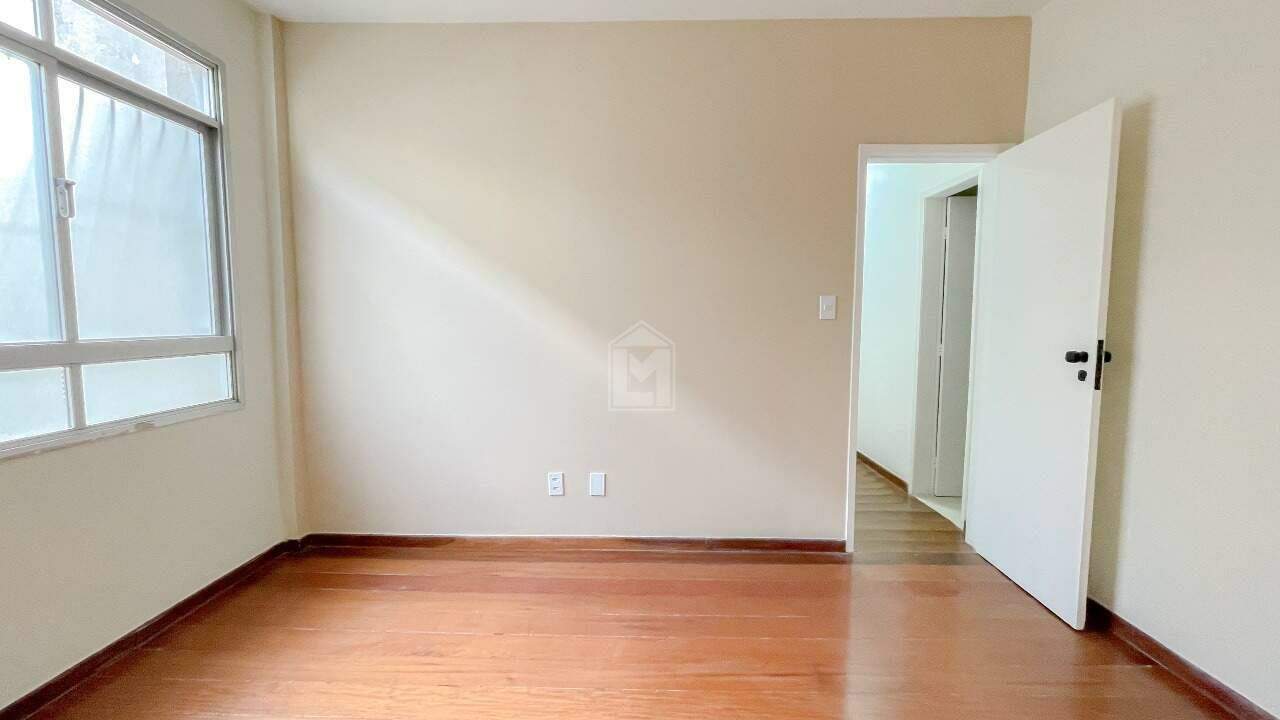 Apartamento à venda com 3 quartos, 127m² - Foto 9