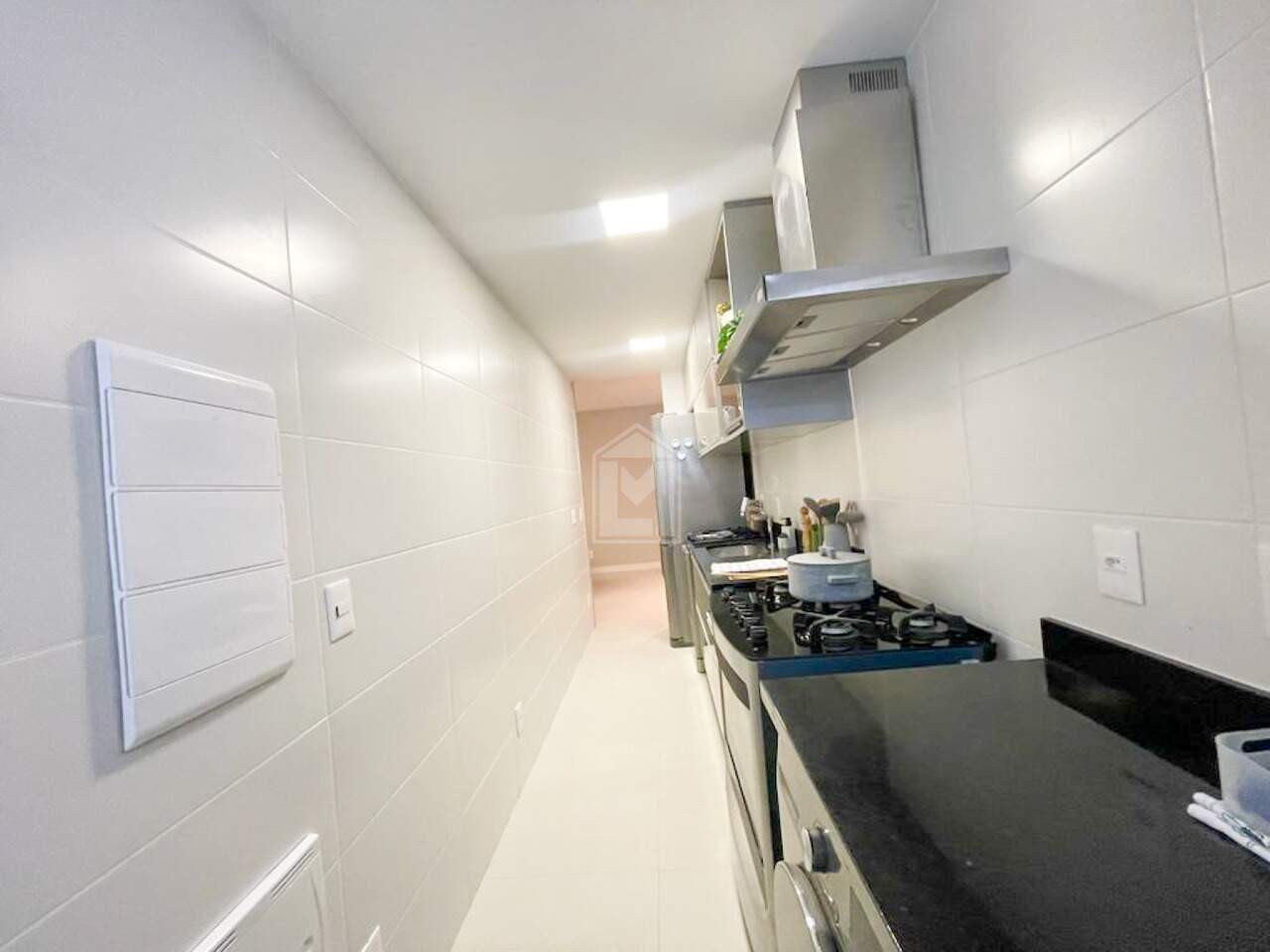 Apartamento à venda com 2 quartos, 75m² - Foto 27