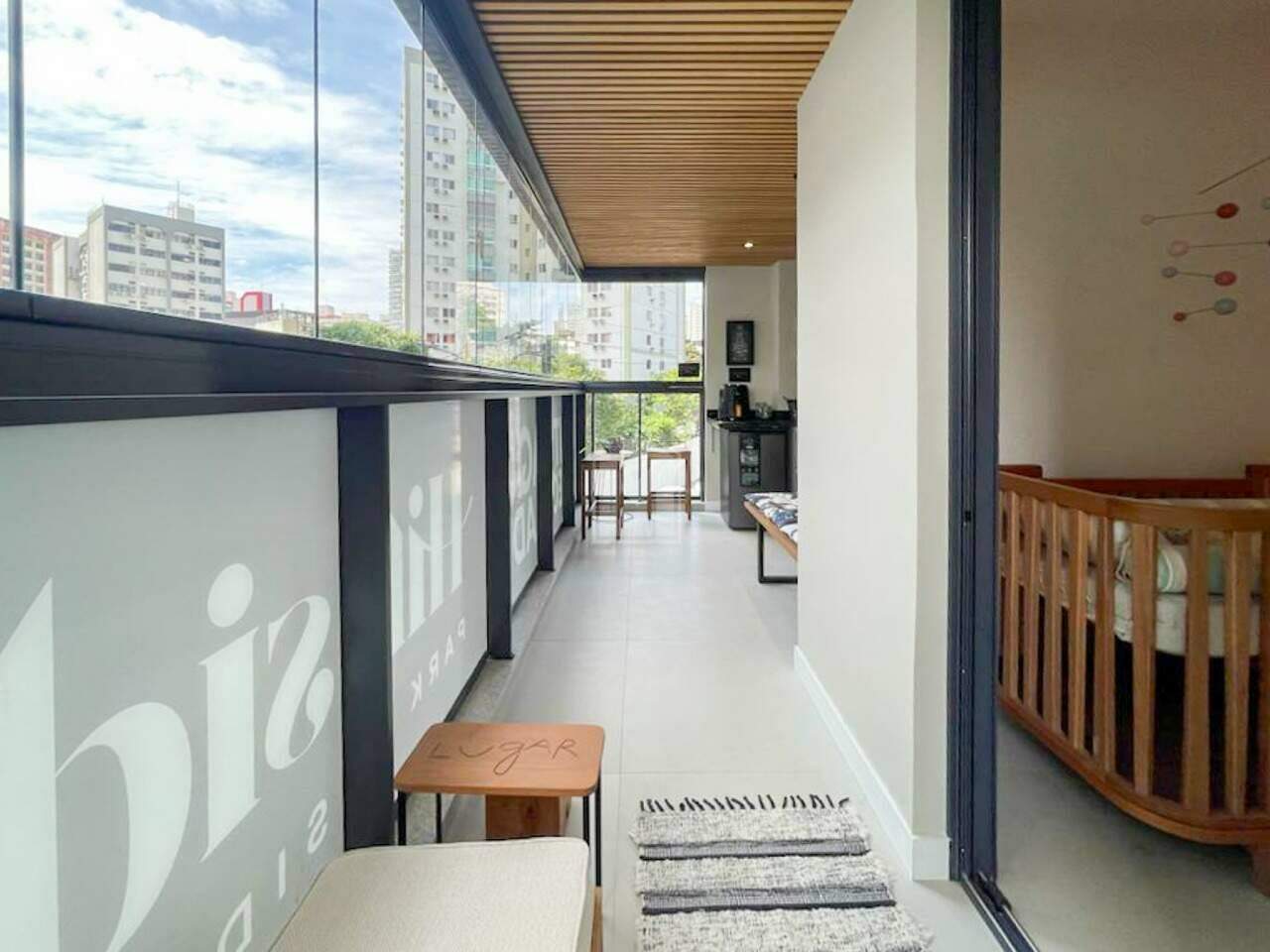 Apartamento à venda com 2 quartos, 75m² - Foto 11