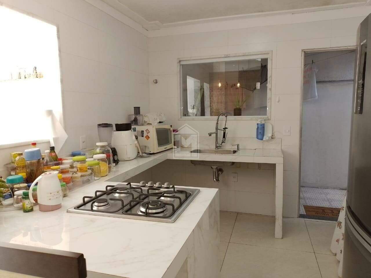 Casa à venda com 4 quartos, 139m² - Foto 5