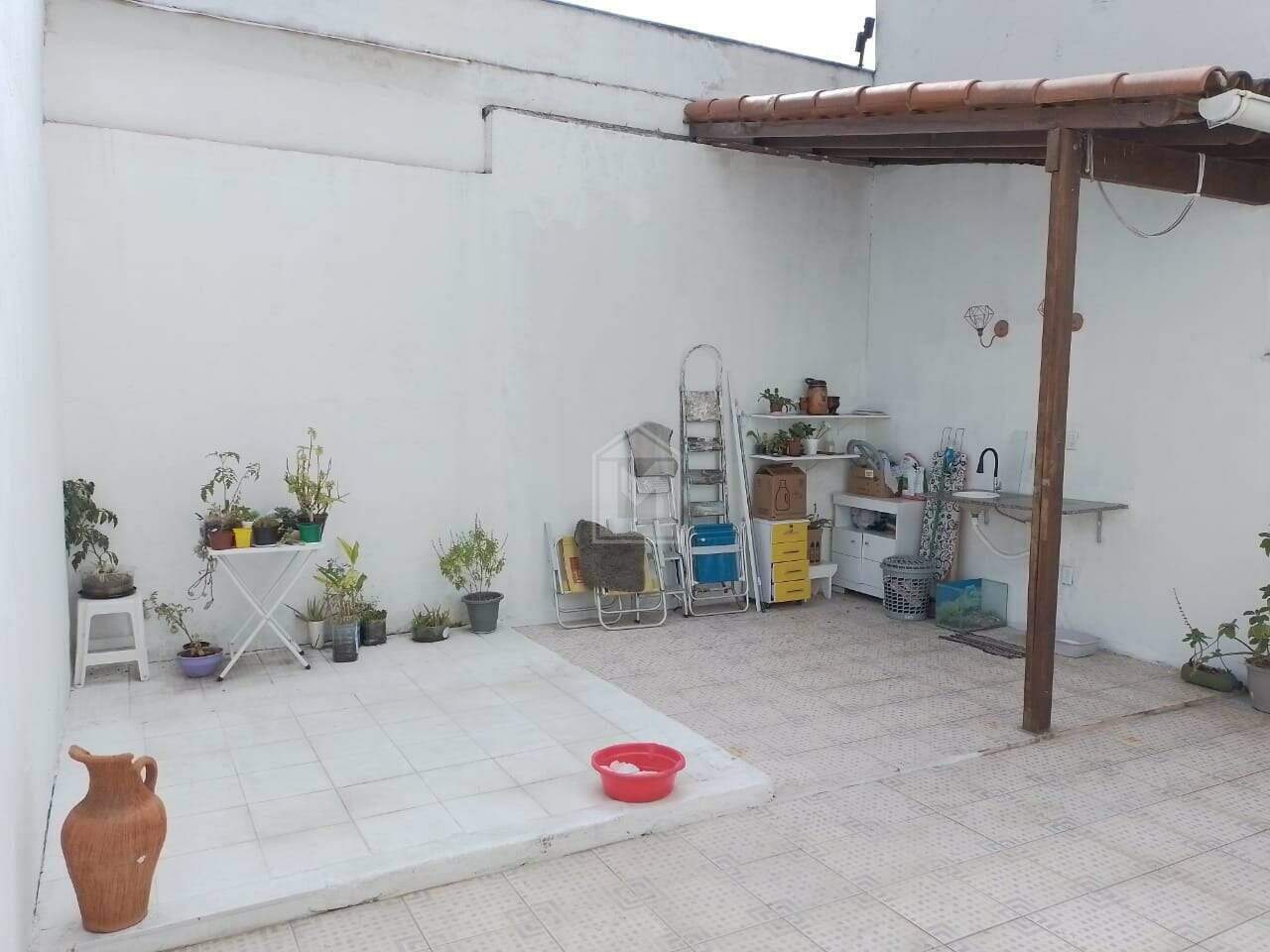 Casa à venda com 4 quartos, 139m² - Foto 9