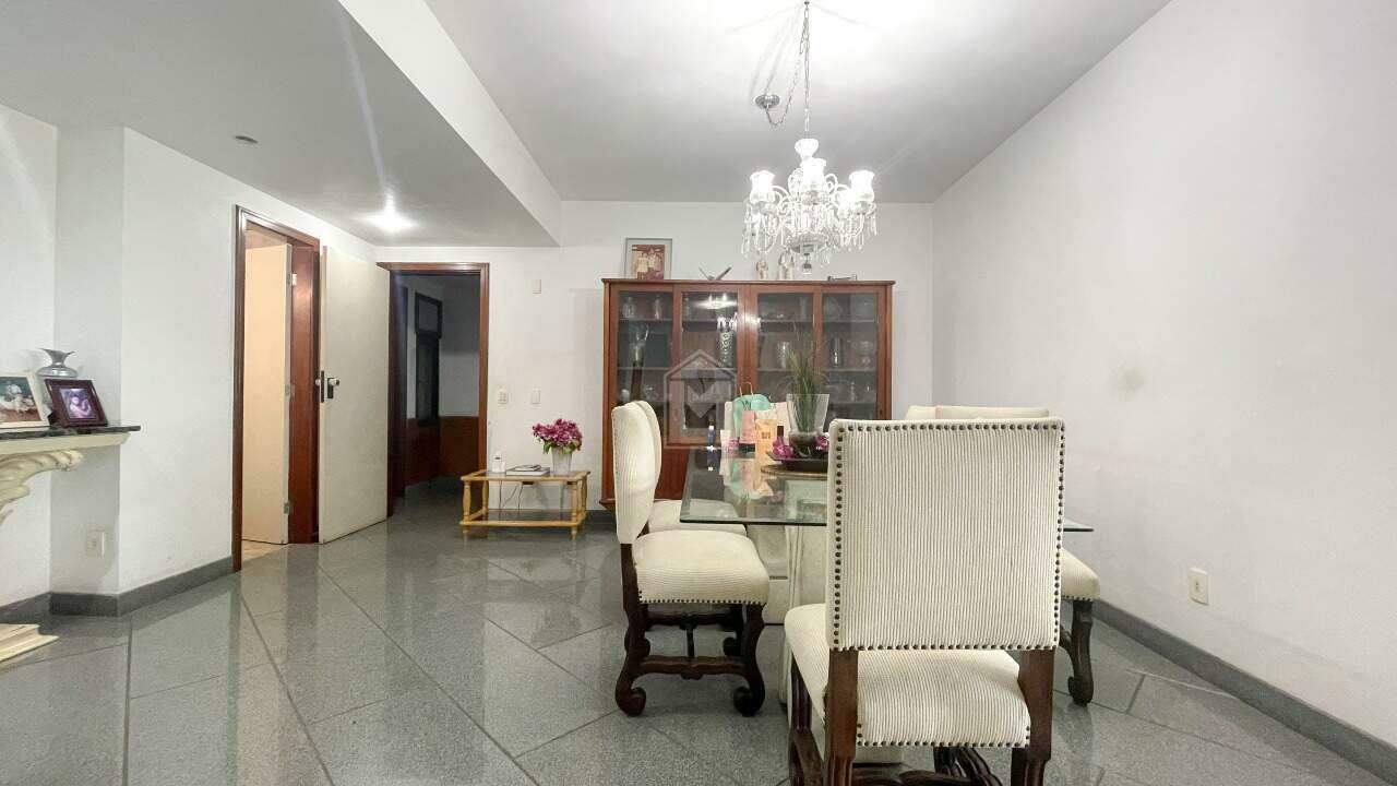 Apartamento à venda com 4 quartos, 300m² - Foto 2