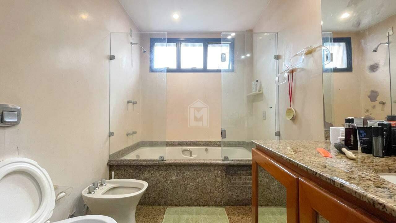 Apartamento à venda com 4 quartos, 300m² - Foto 11