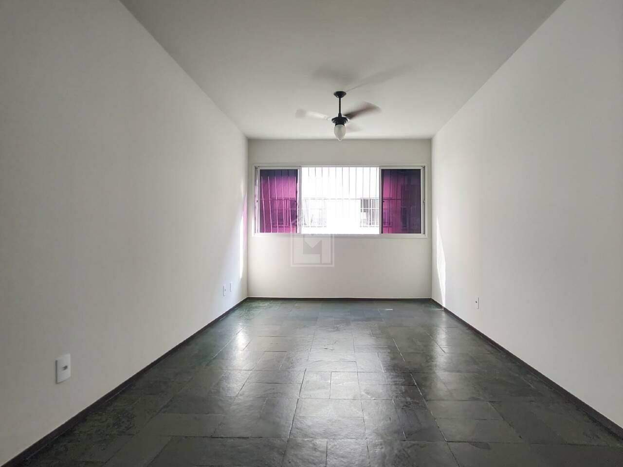 Apartamento para alugar com 3 quartos, 75m² - Foto 2