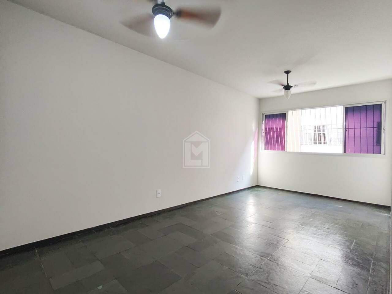 Apartamento para alugar com 3 quartos, 75m² - Foto 4