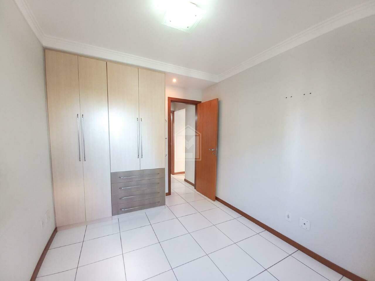 Apartamento para alugar com 2 quartos, 62m² - Foto 13