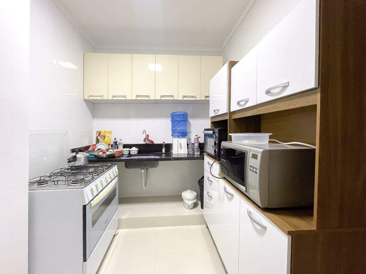 Apartamento à venda com 2 quartos, 70m² - Foto 9