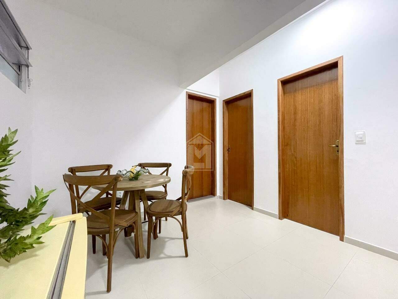 Apartamento à venda com 2 quartos, 70m² - Foto 4