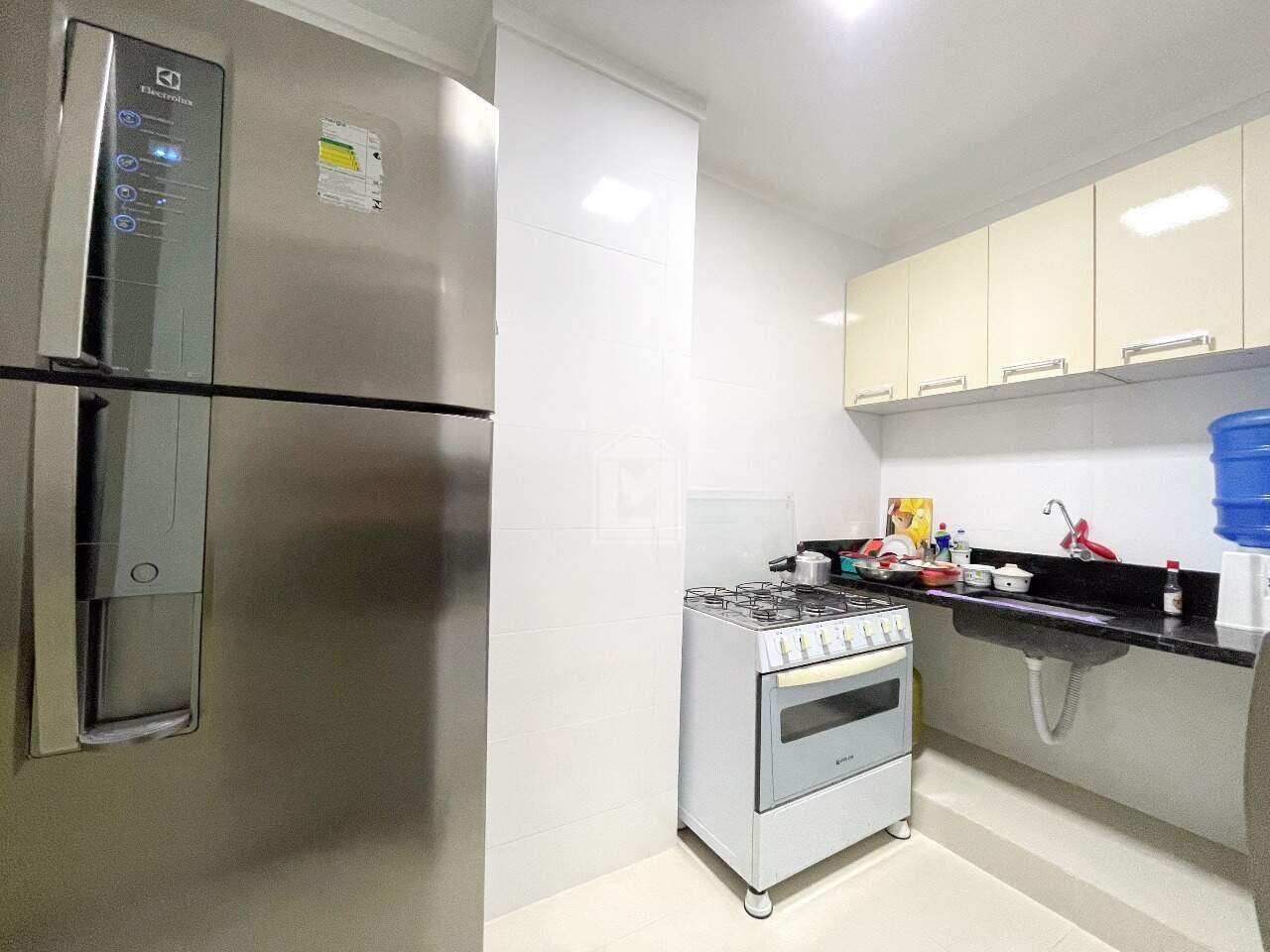 Apartamento à venda com 2 quartos, 70m² - Foto 8