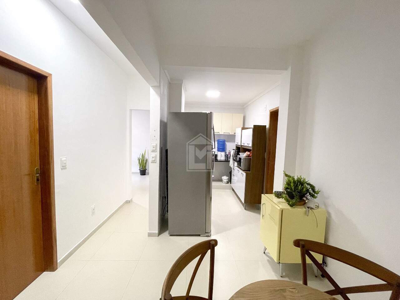 Apartamento à venda com 2 quartos, 70m² - Foto 5