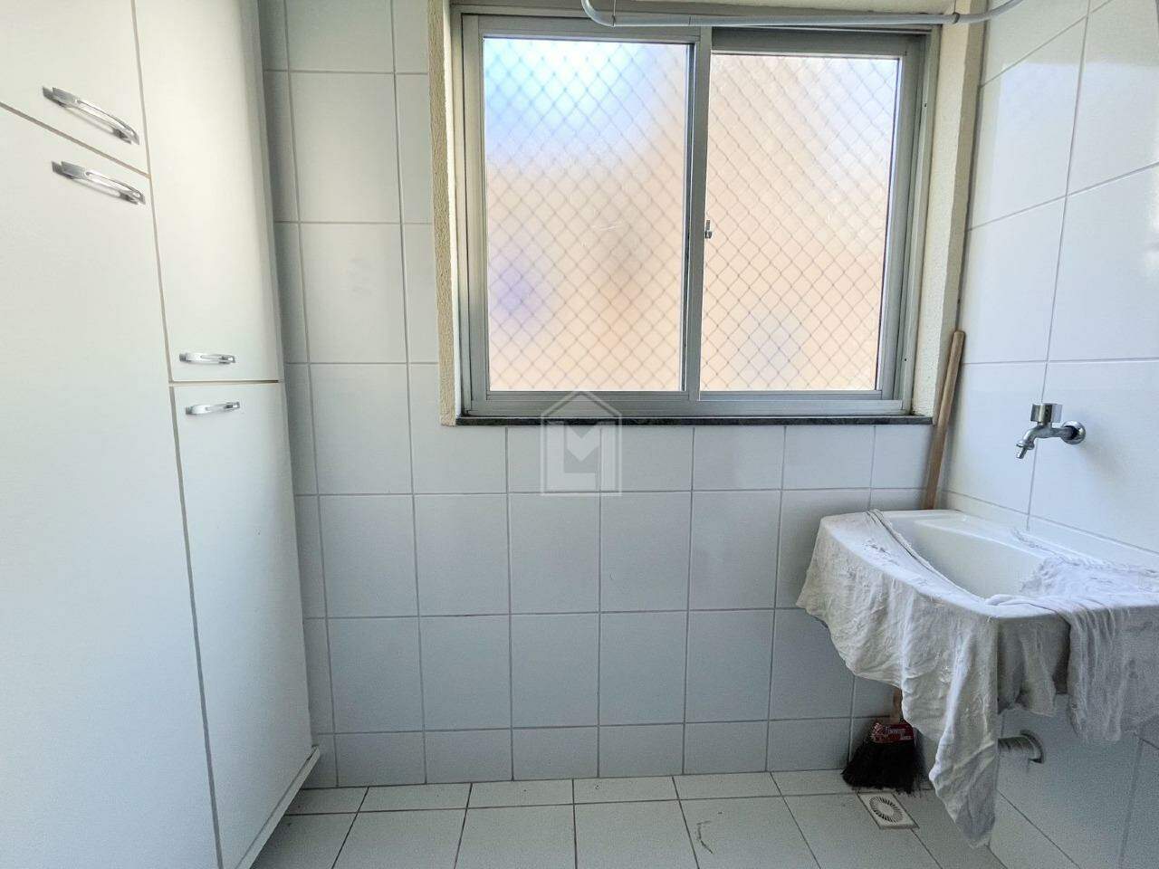 Apartamento à venda com 2 quartos, 60m² - Foto 15