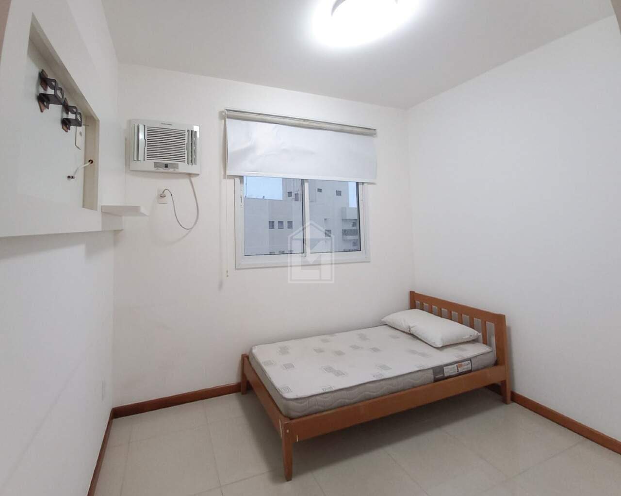 Apartamento à venda com 2 quartos, 67m² - Foto 12