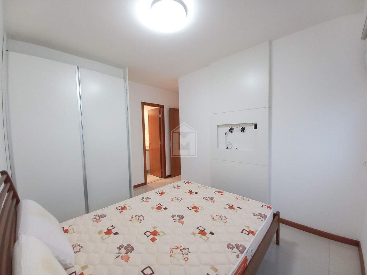 Apartamento à venda com 2 quartos, 67m² - Foto 9