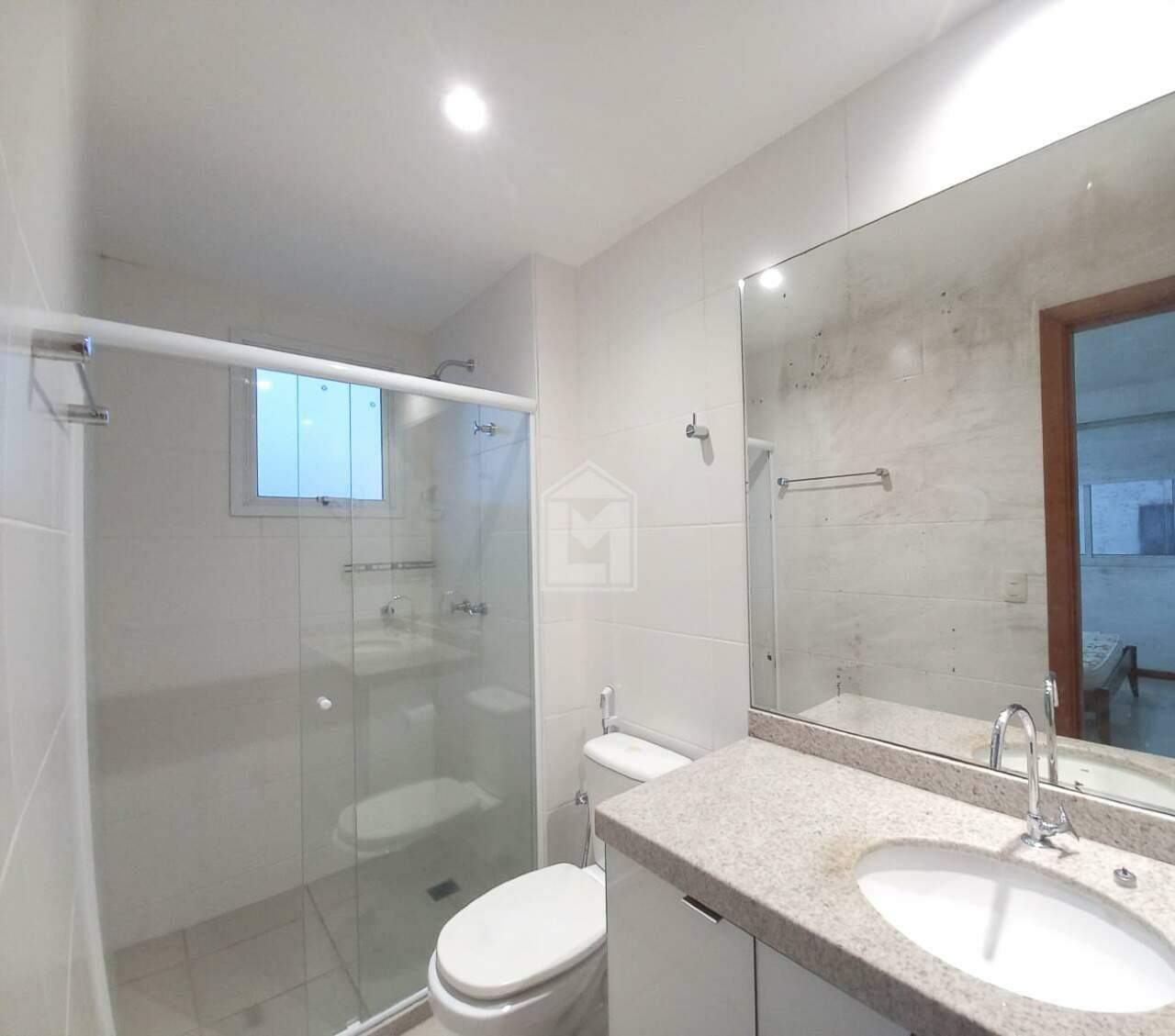 Apartamento à venda com 2 quartos, 67m² - Foto 14