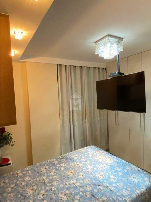 Apartamento à venda com 3 quartos, 77m² - Foto 3