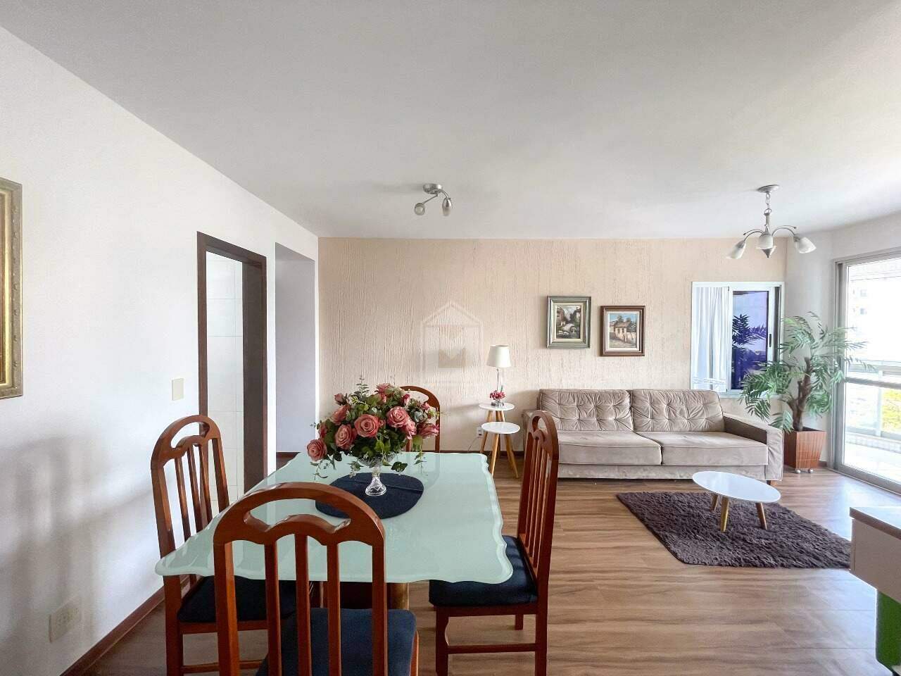 Apartamento à venda com 3 quartos, 113m² - Foto 3