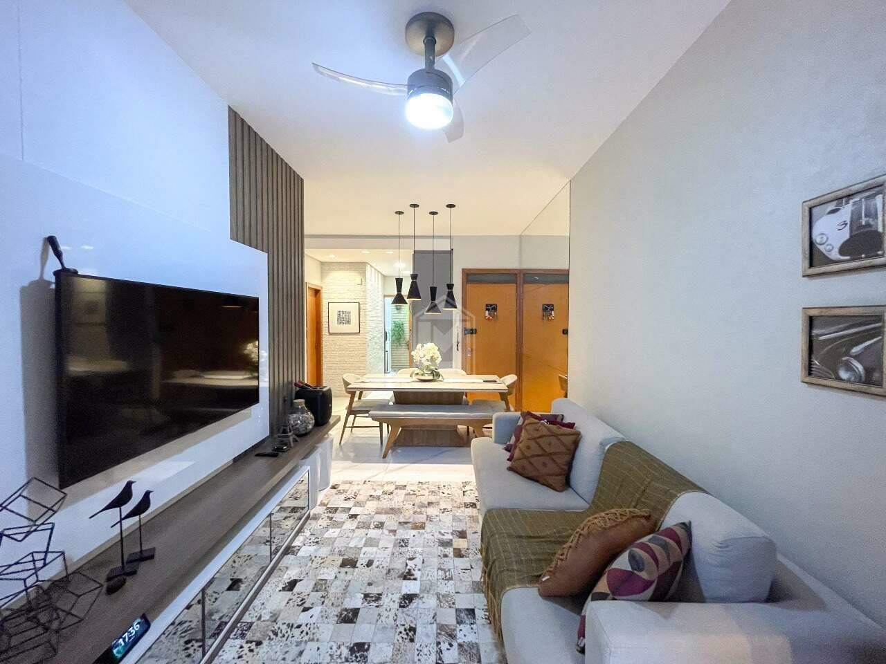 Apartamento à venda com 2 quartos, 75m² - Foto 4