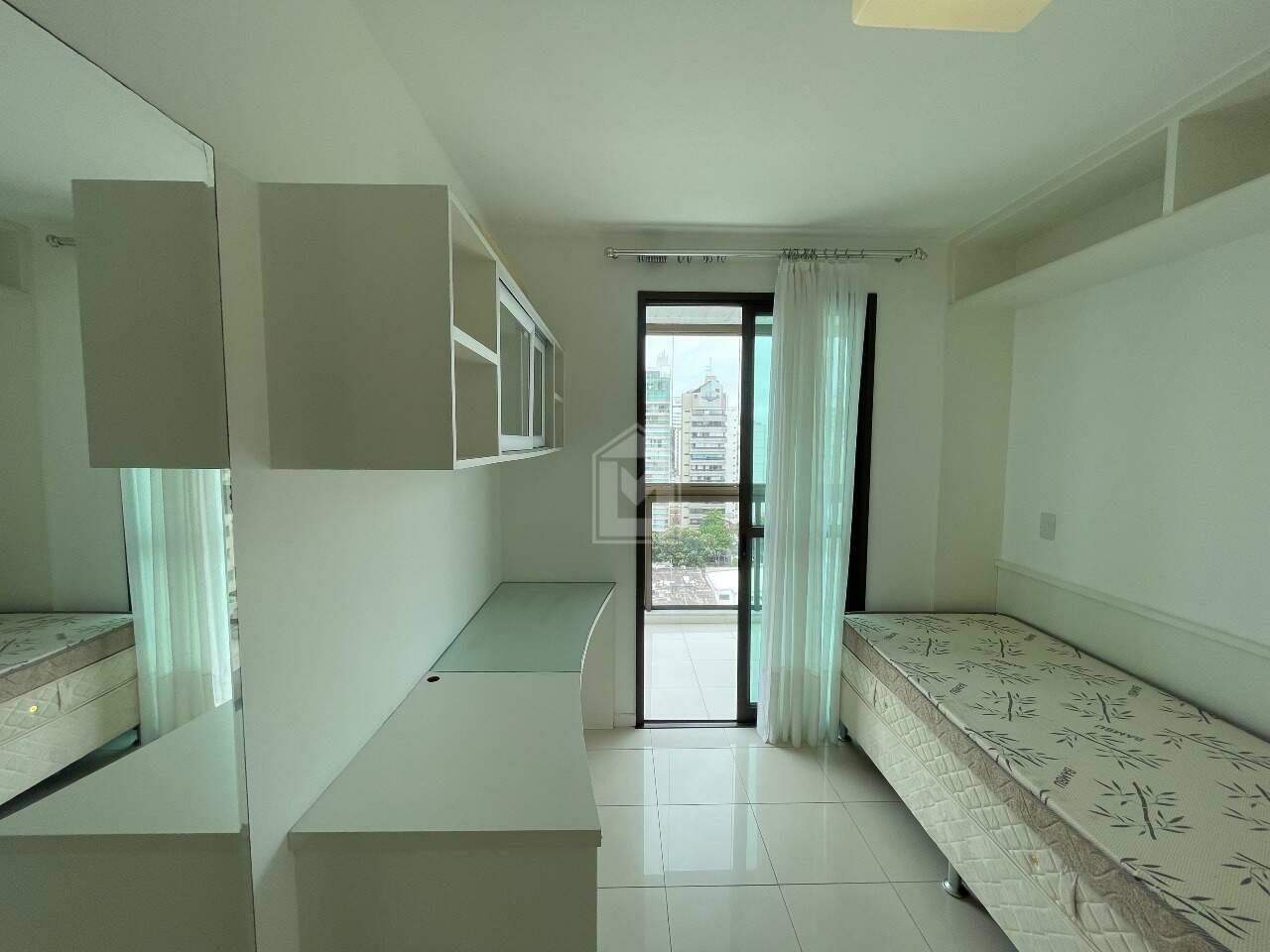 Apartamento à venda com 3 quartos, 120m² - Foto 13