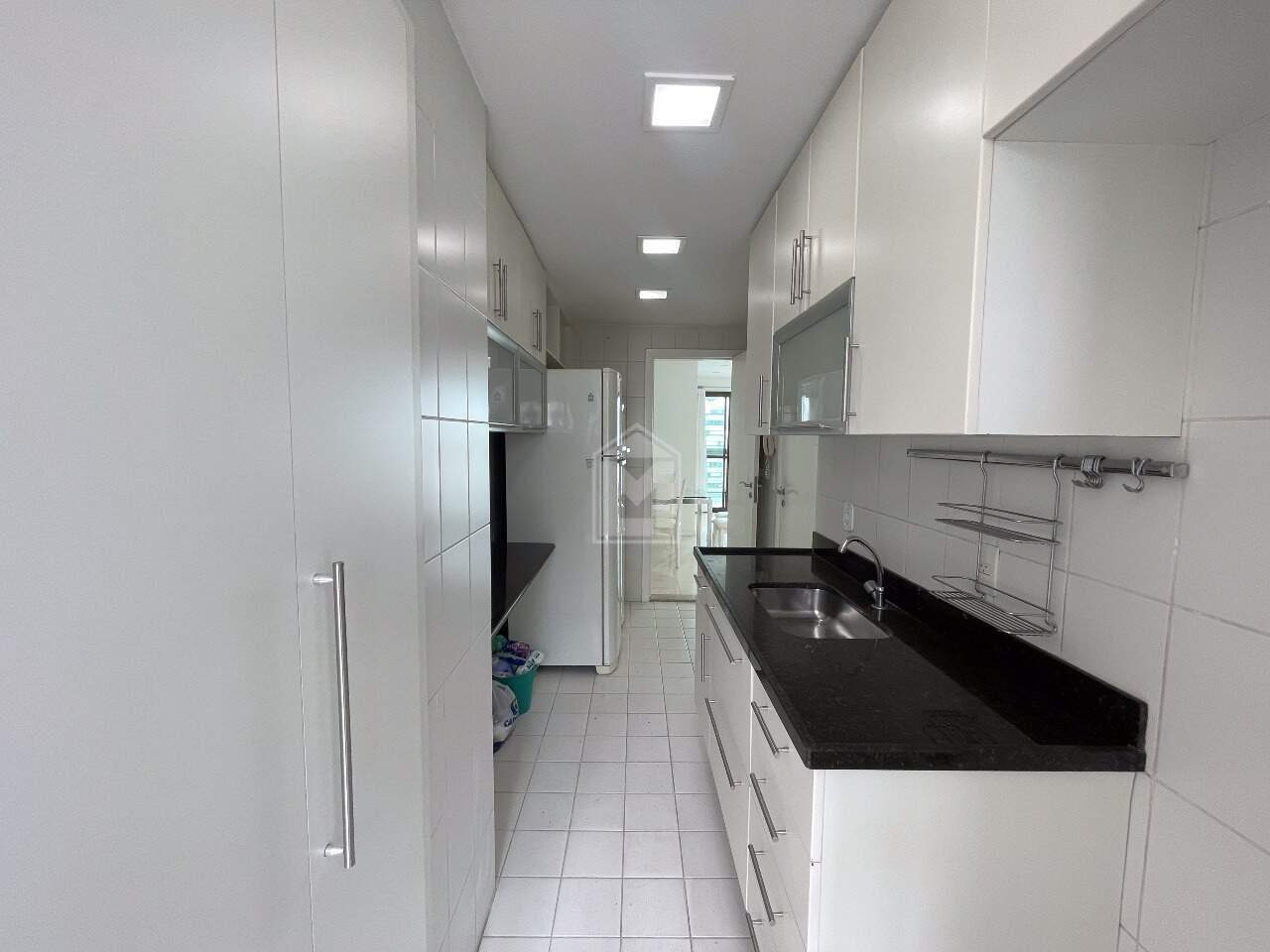 Apartamento à venda com 3 quartos, 120m² - Foto 23