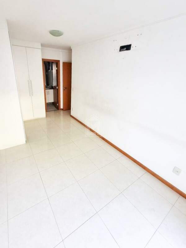 Apartamento à venda com 3 quartos, 101m² - Foto 12