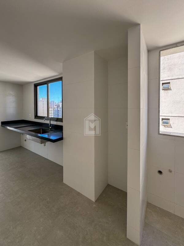 Apartamento à venda com 4 quartos, 217m² - Foto 23