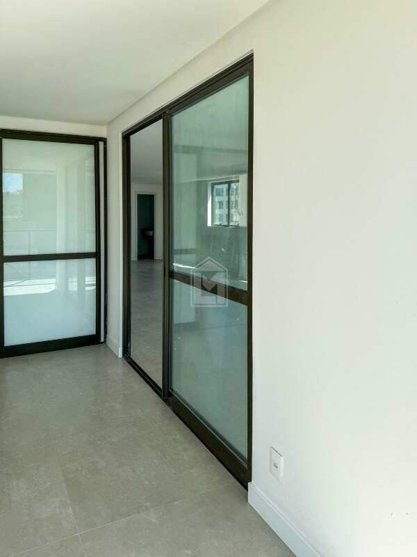 Apartamento à venda com 4 quartos, 217m² - Foto 30