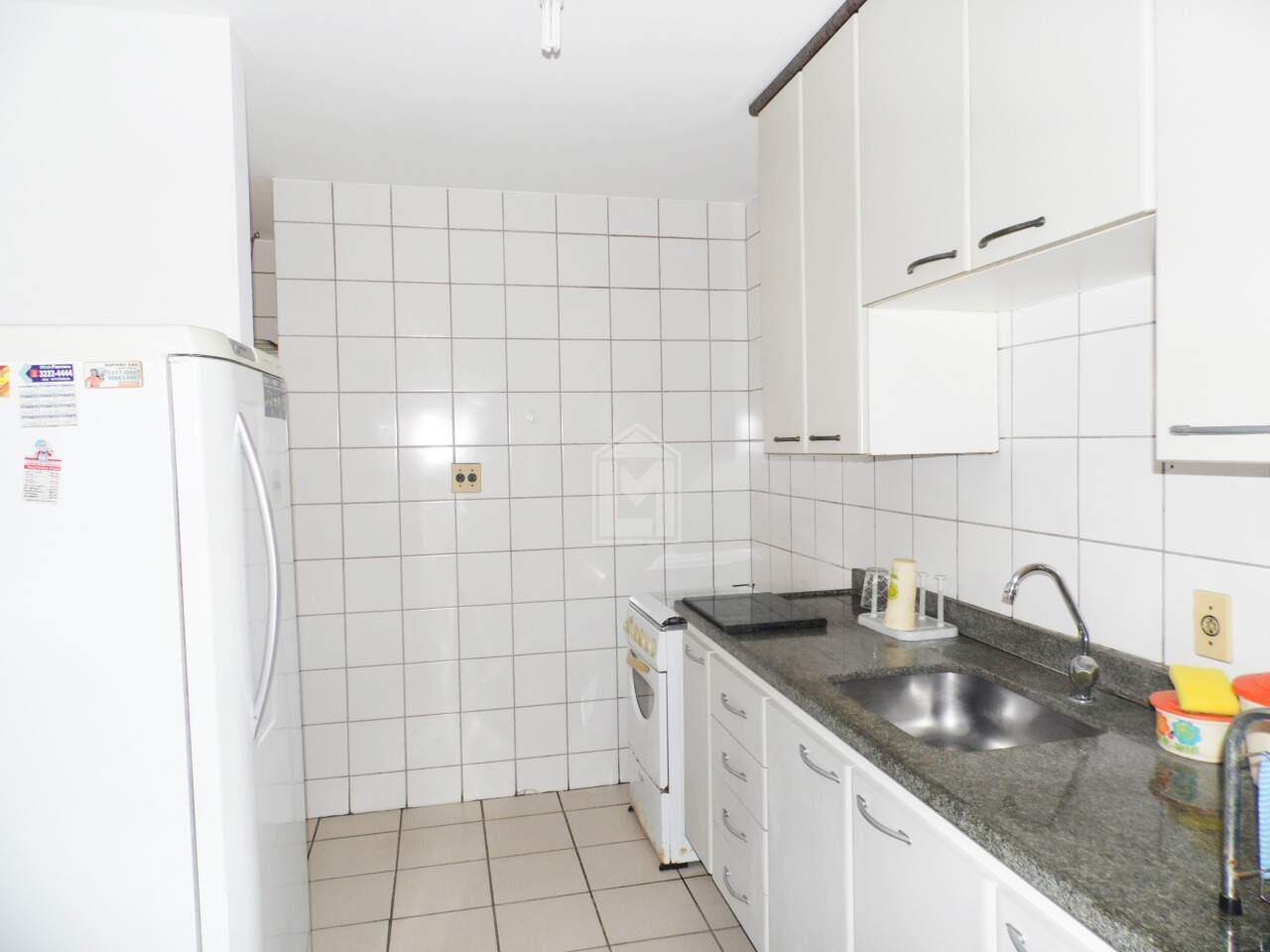 Apartamento à venda com 3 quartos, 90m² - Foto 1