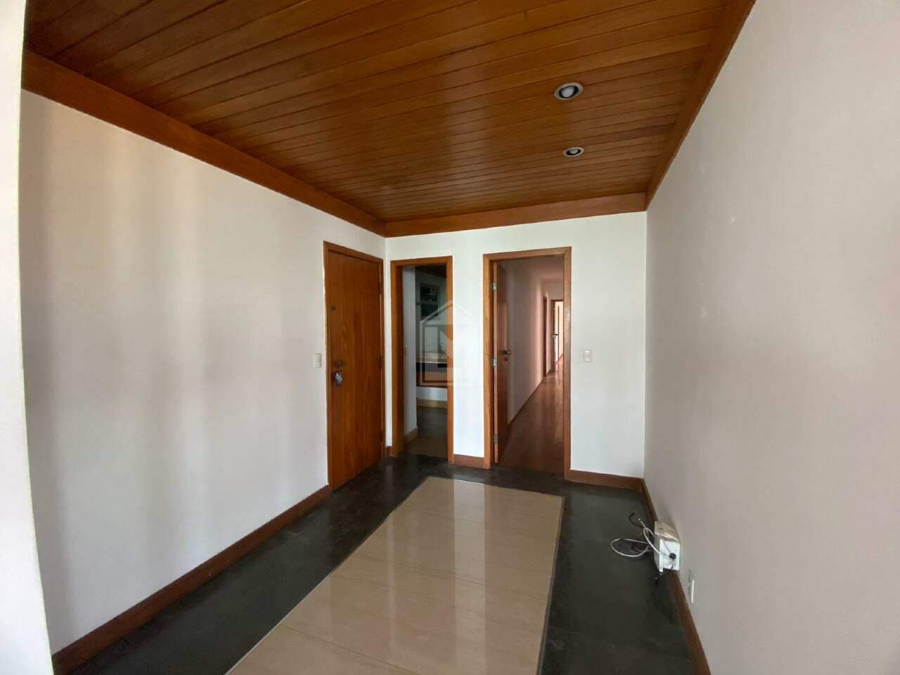 Apartamento para alugar com 4 quartos, 500m² - Foto 6