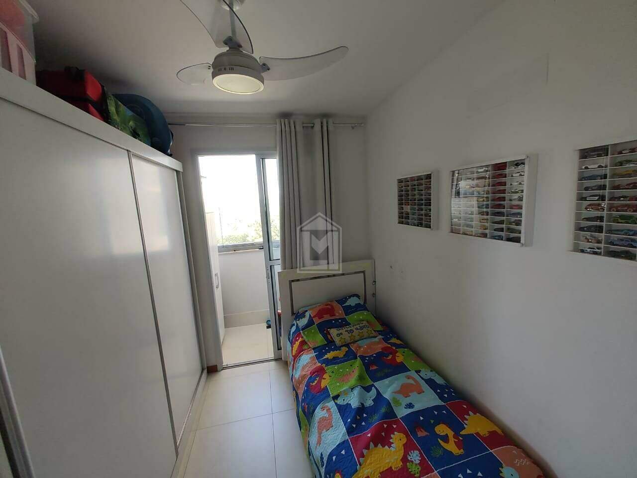 Apartamento à venda com 3 quartos, 96m² - Foto 4