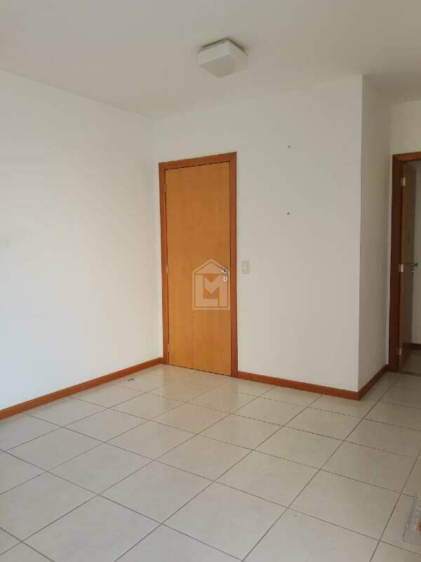 Apartamento para alugar com 2 quartos, 67m² - Foto 2