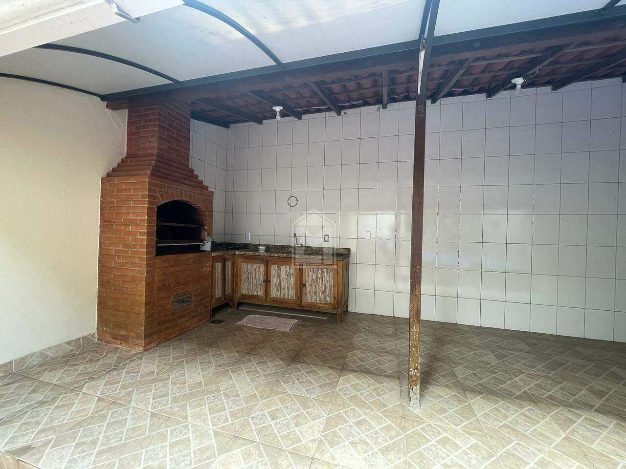 Casa para alugar com 3 quartos, 140m² - Foto 13