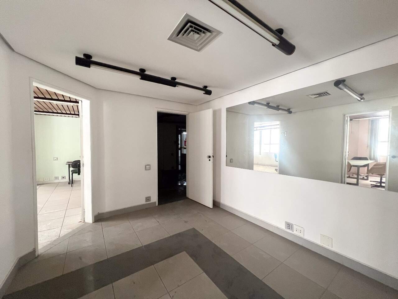 Conjunto Comercial-Sala à venda, 159m² - Foto 7