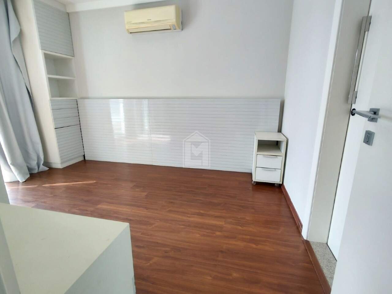 Casa de Condomínio à venda com 4 quartos, 276m² - Foto 13