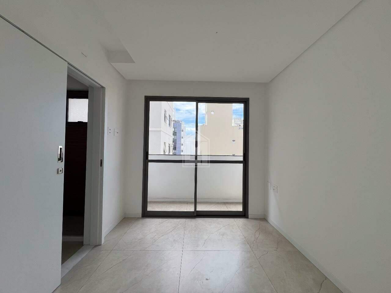 Apartamento à venda com 3 quartos, 100m² - Foto 6