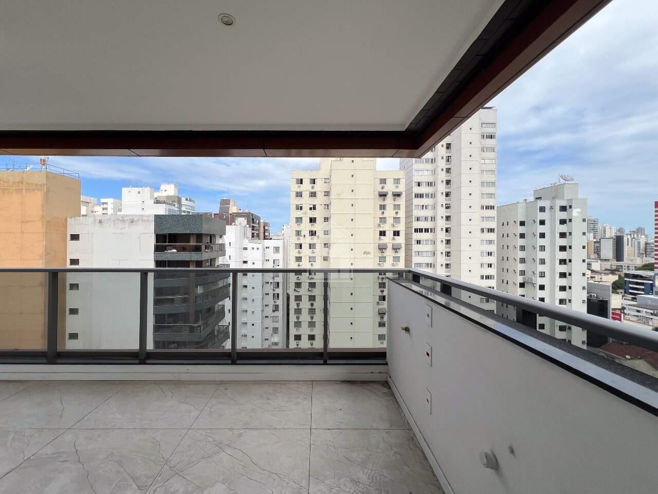 Apartamento à venda com 3 quartos, 100m² - Foto 2