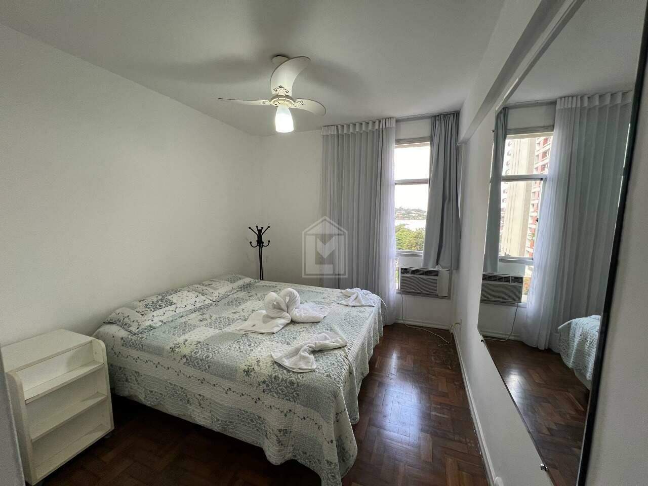 Apartamento para alugar com 3 quartos, 126m² - Foto 1