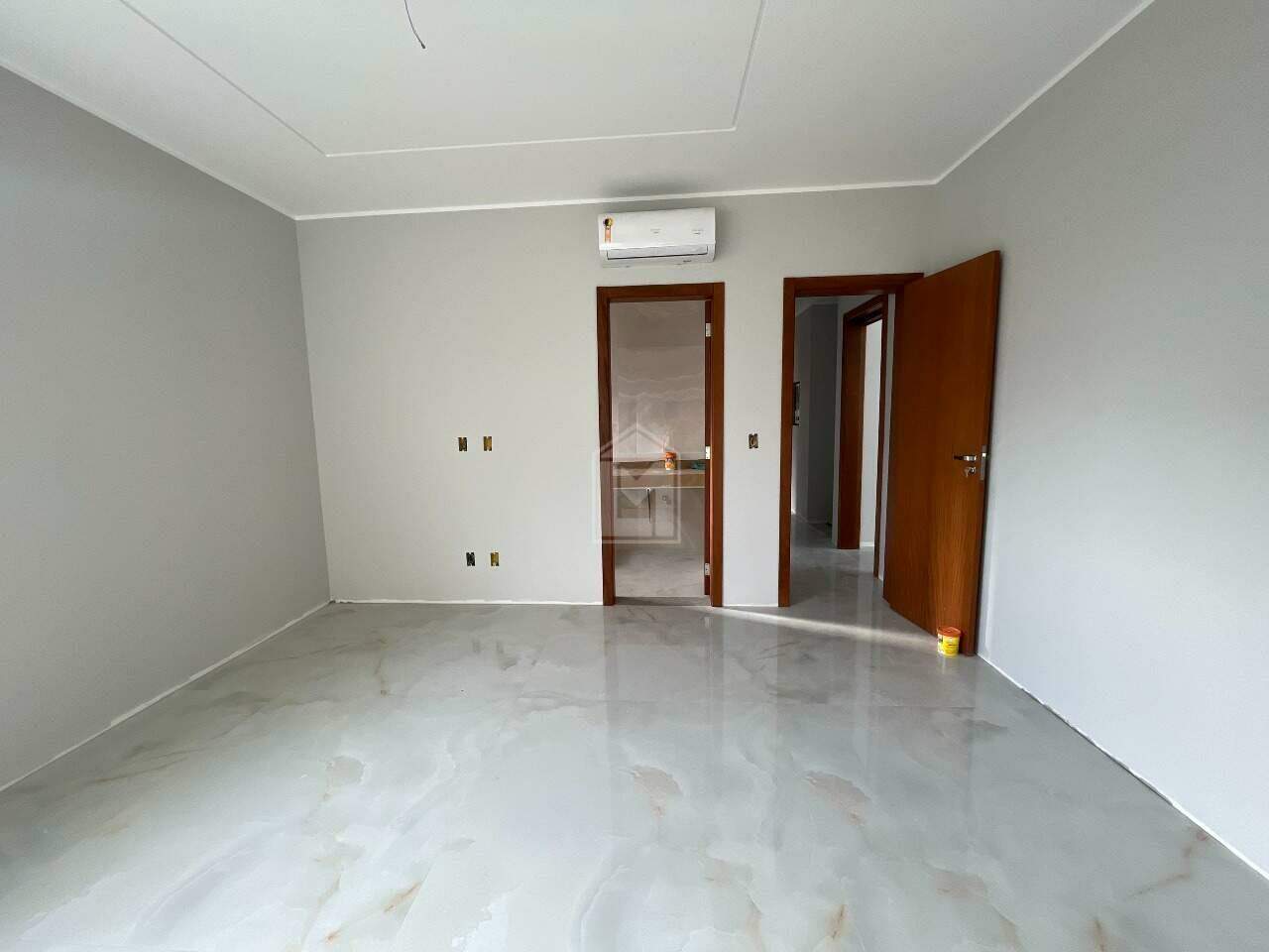 Casa de Condomínio à venda com 3 quartos, 300m² - Foto 5