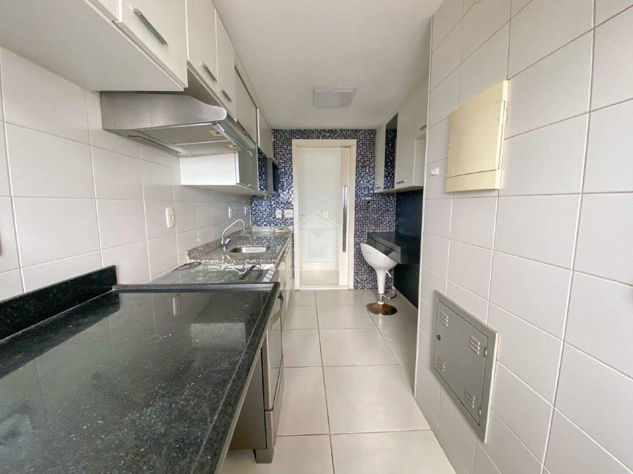 Apartamento à venda com 3 quartos, 86m² - Foto 14