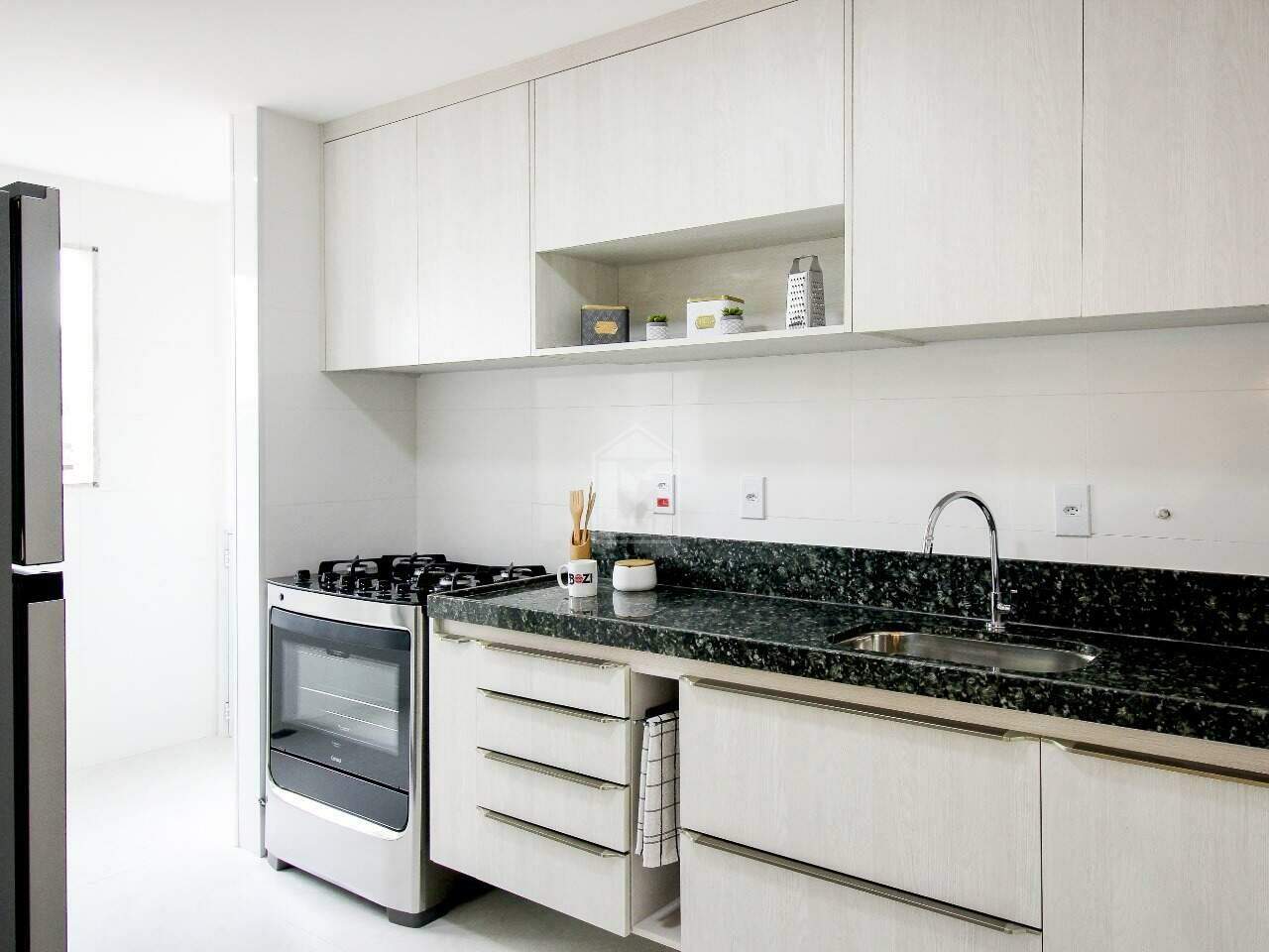 Apartamento à venda com 3 quartos, 117m² - Foto 6