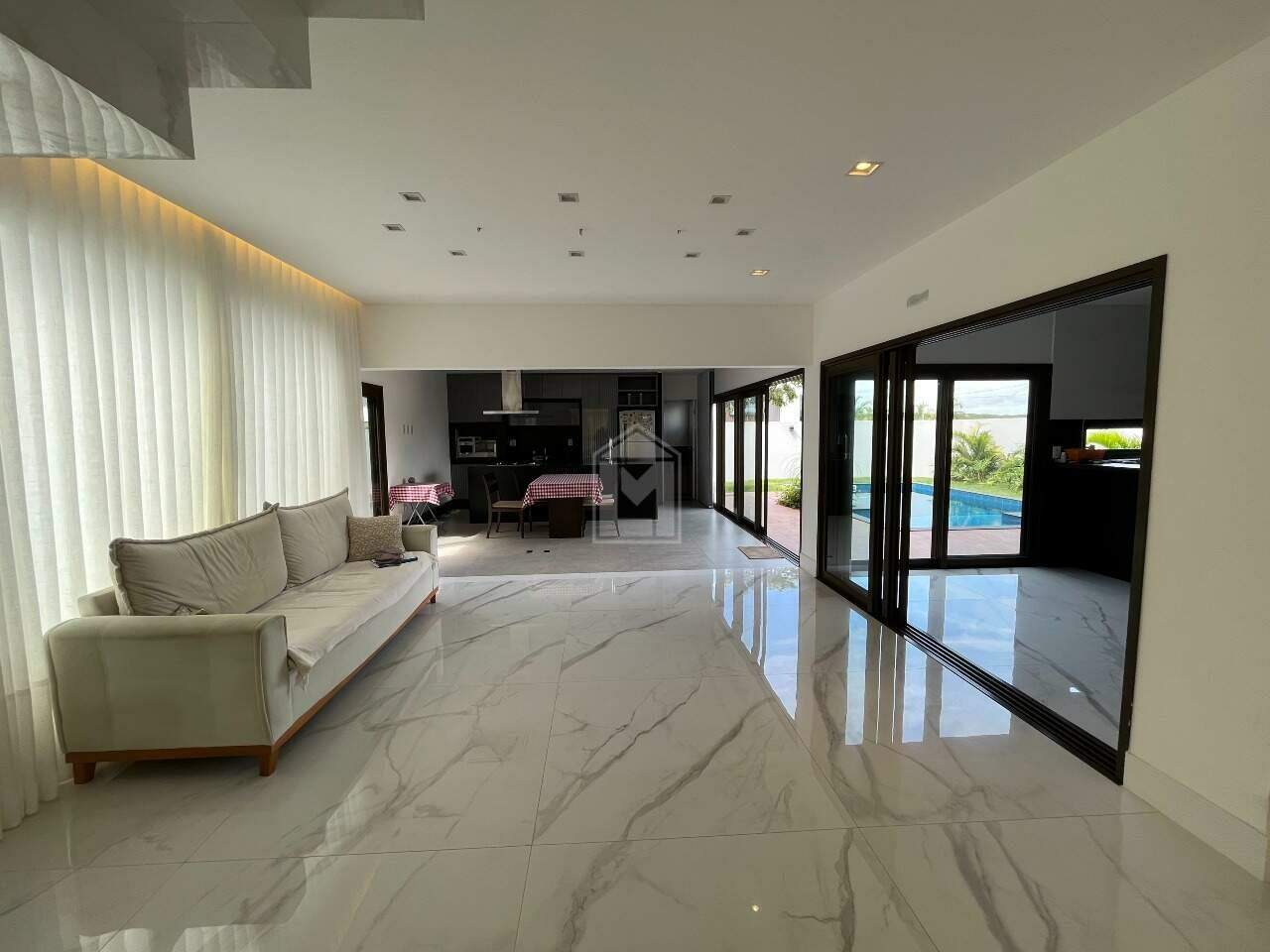 Casa de Condomínio à venda com 3 quartos, 276m² - Foto 13