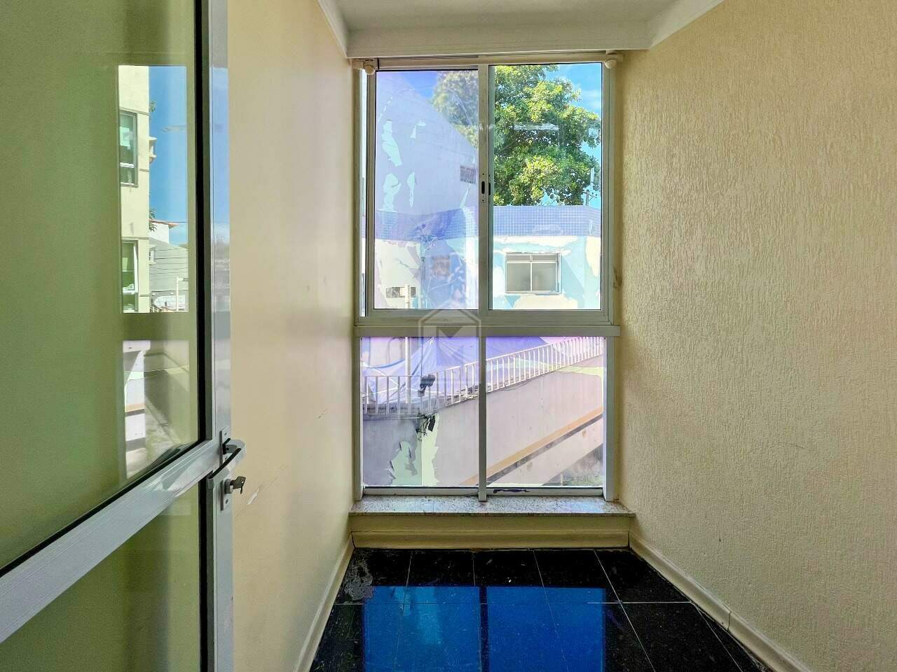 Apartamento à venda com 3 quartos, 100m² - Foto 8