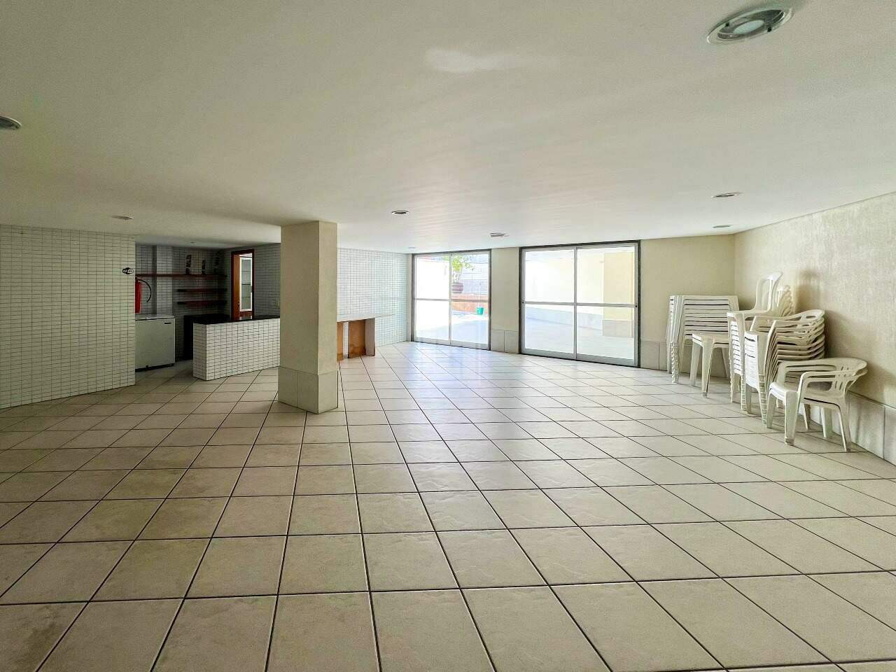 Apartamento à venda com 3 quartos, 100m² - Foto 15