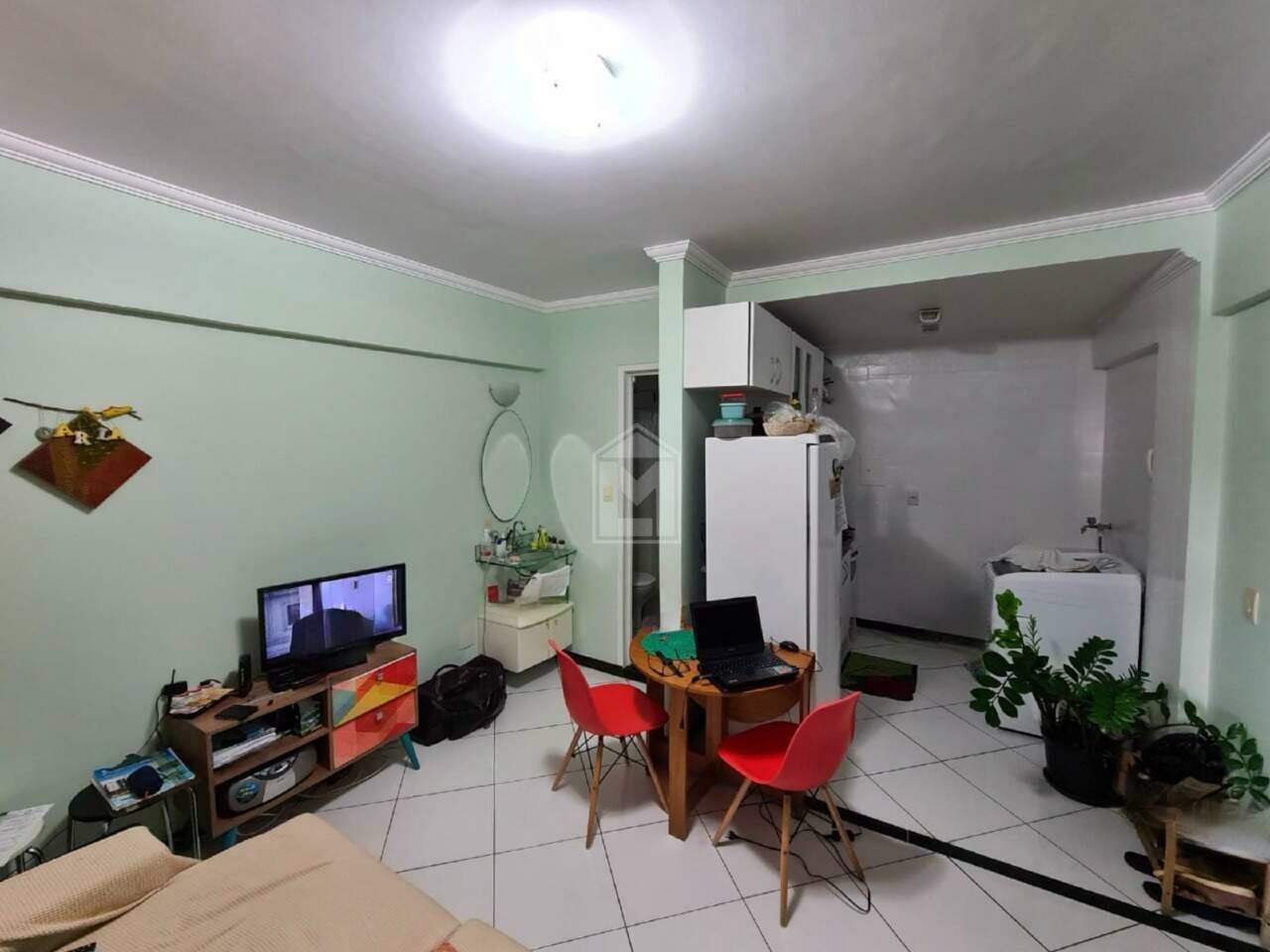 Apartamento à venda com 1 quarto, 46m² - Foto 2