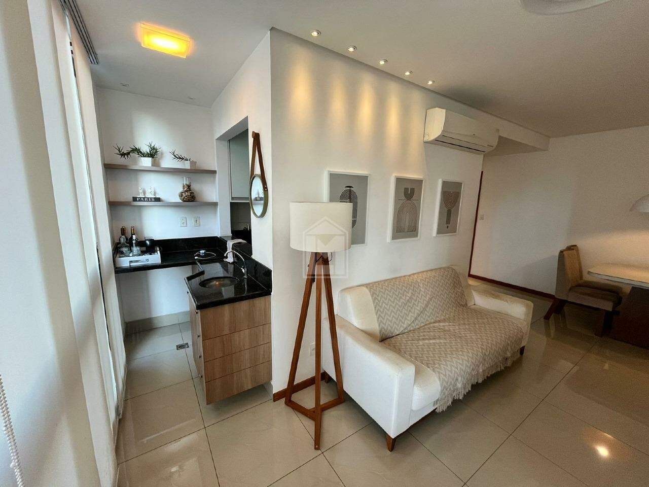 Apartamento à venda com 2 quartos, 65m² - Foto 4