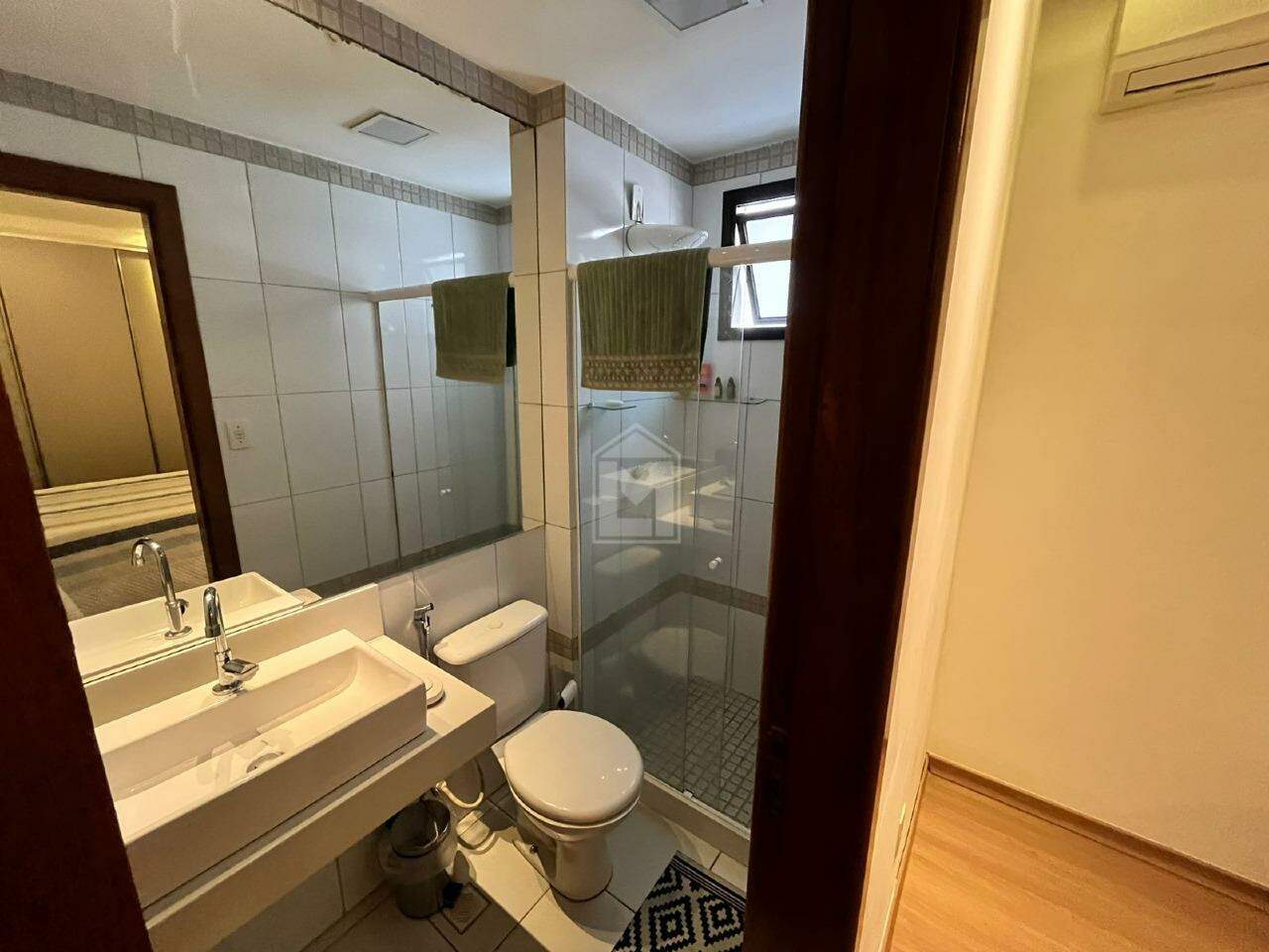 Apartamento à venda com 2 quartos, 65m² - Foto 22