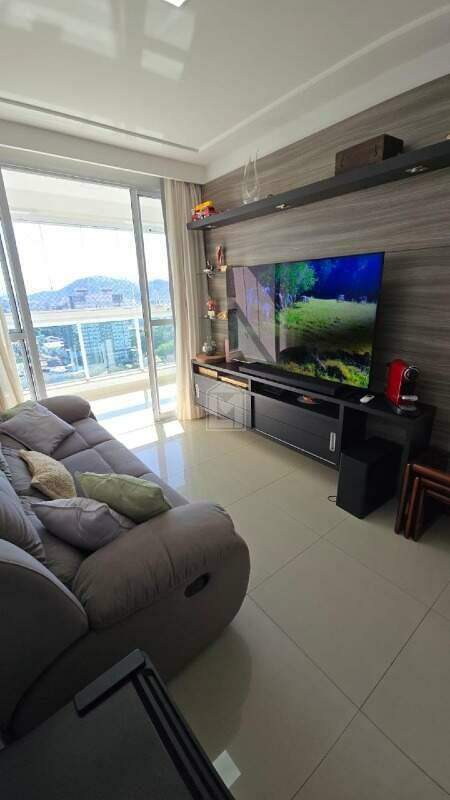 Apartamento à venda com 2 quartos, 93m² - Foto 7