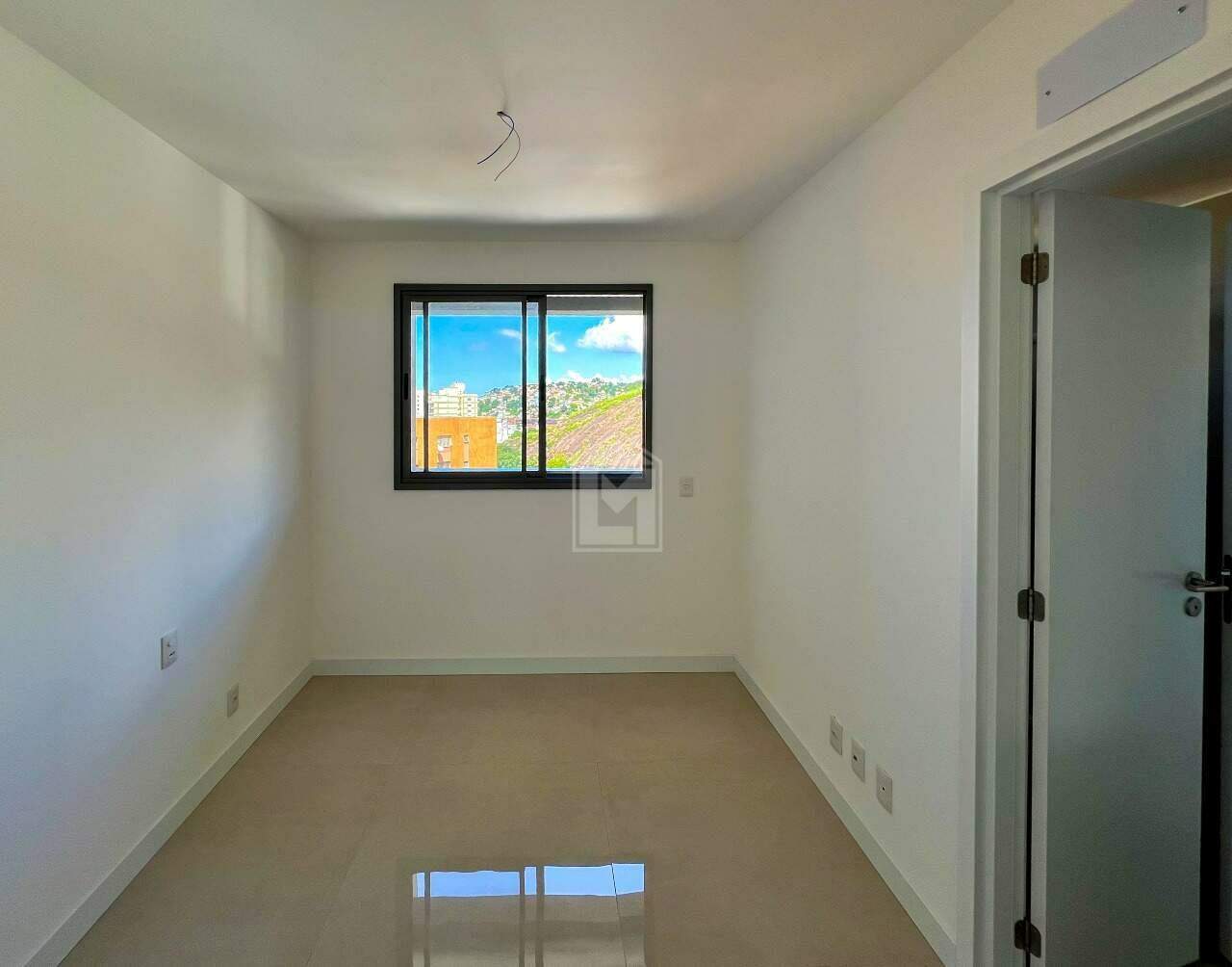 Apartamento para alugar com 4 quartos, 138m² - Foto 10